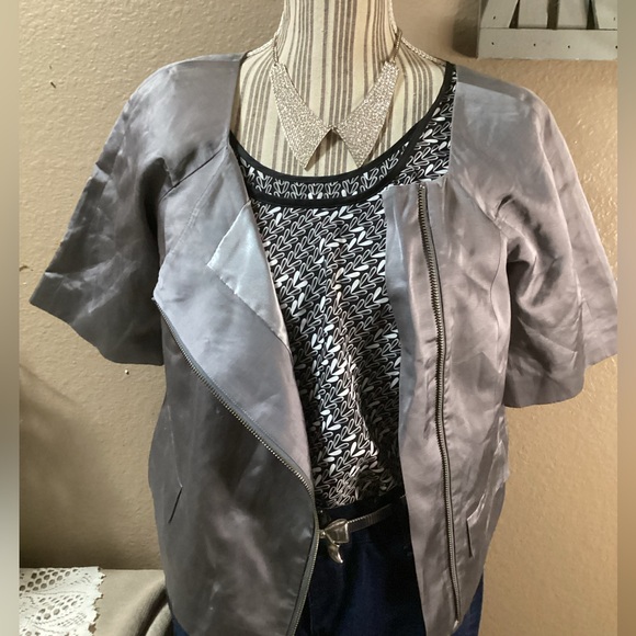 🎁 MONÍSIMO Gray Jacket, short SLEVES - Picture 4 of 16